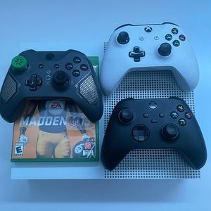 It’s a white Xbox one s it’s white with other thing’s included